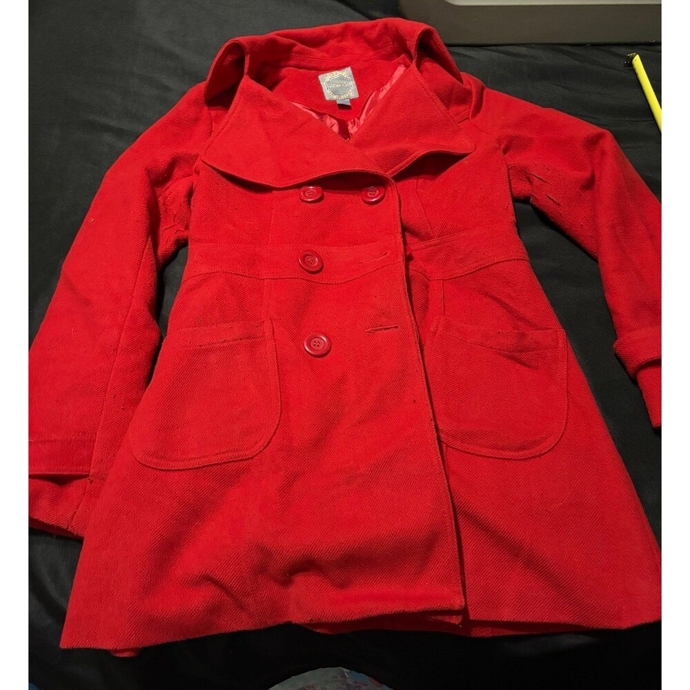 XXI red peacoat with a wide collar and large front buttons